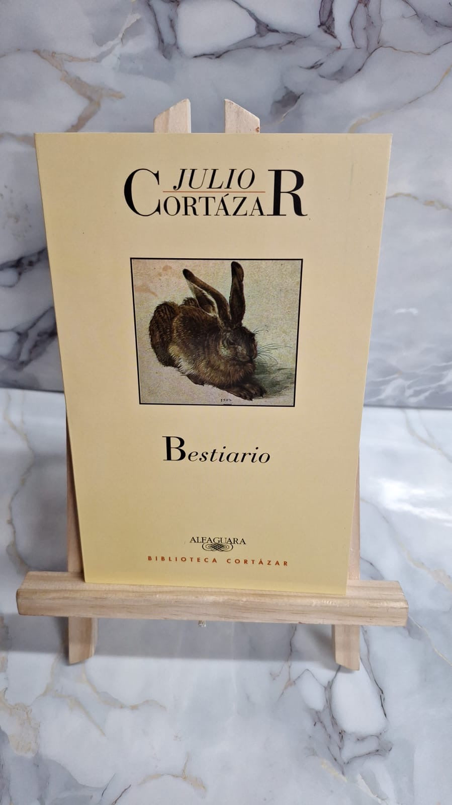 Bestiario - Julio Cortázar